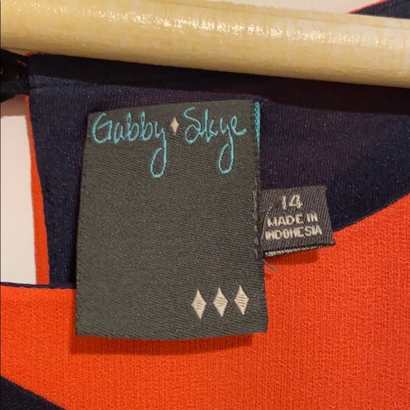 Gabby Skye dress navy coral and light blue pattern - Picture 3 of 3